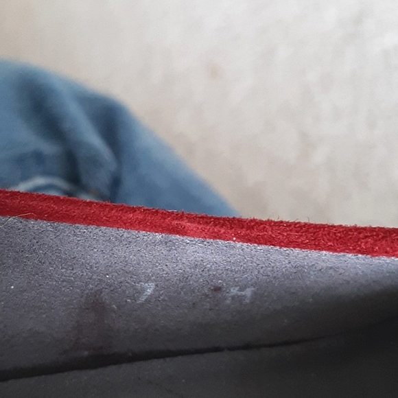 STUART WEITZMAN Gorgeous Rich Burgundy Red Suede Wedge Pumps - Near New - Picture 14 of 17